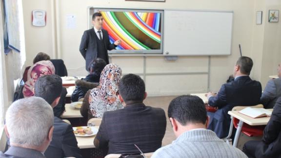 Nevşehir İl Milli Eğitim Müdürlüğü Proje Sorumlusu ve Dergi Editörü Ali GÖZÜPEK İlçemiz de Proje Eğitimi verdi. 