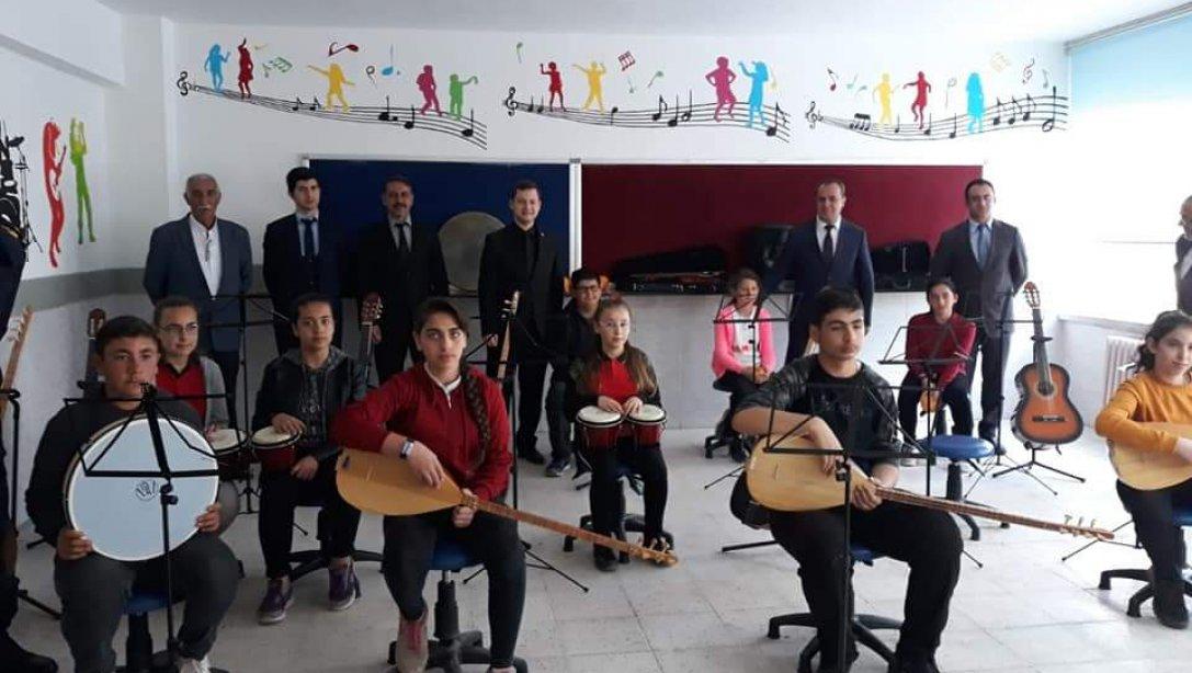 Hacıbektaş Veli Ortaokulunda Müzik Sınıfı Açıldı.